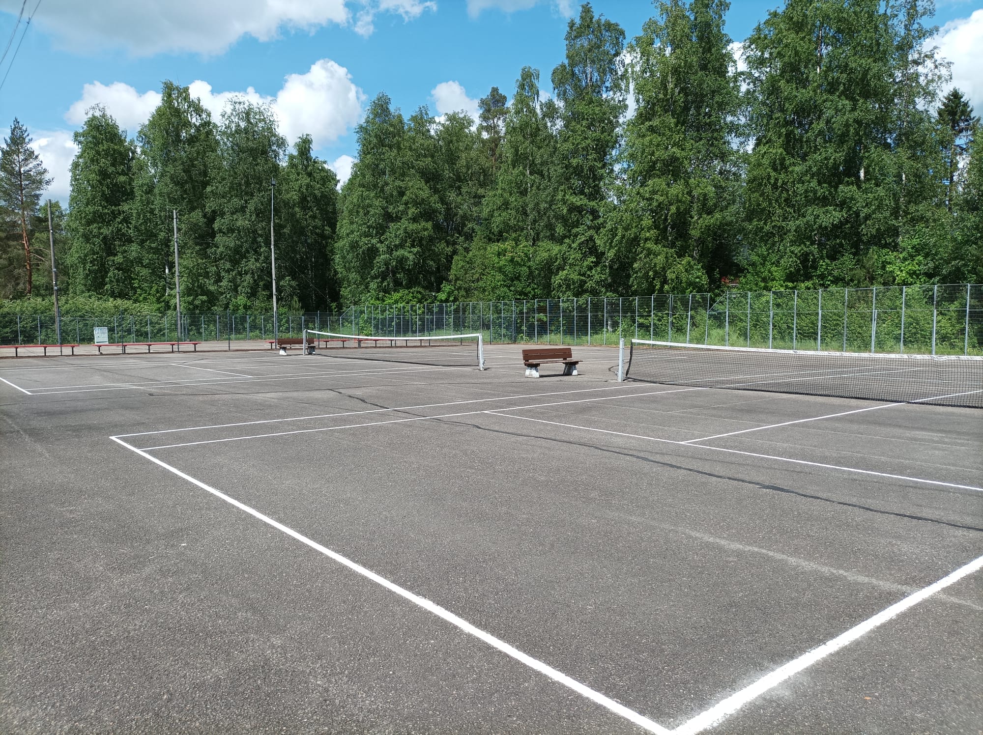 Keskustan tenniskenttä